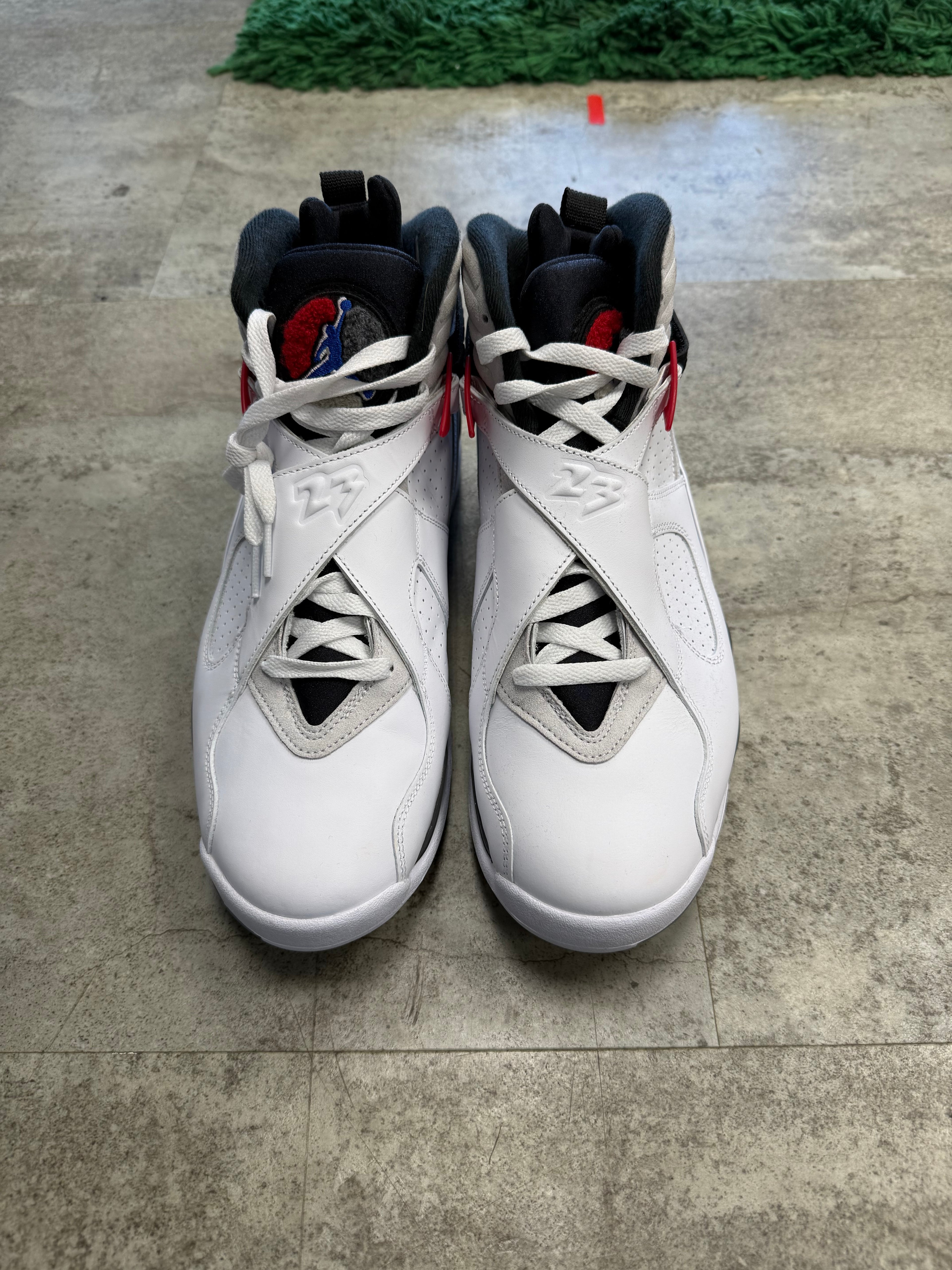 Used Jordan 8 Bugs Bunny