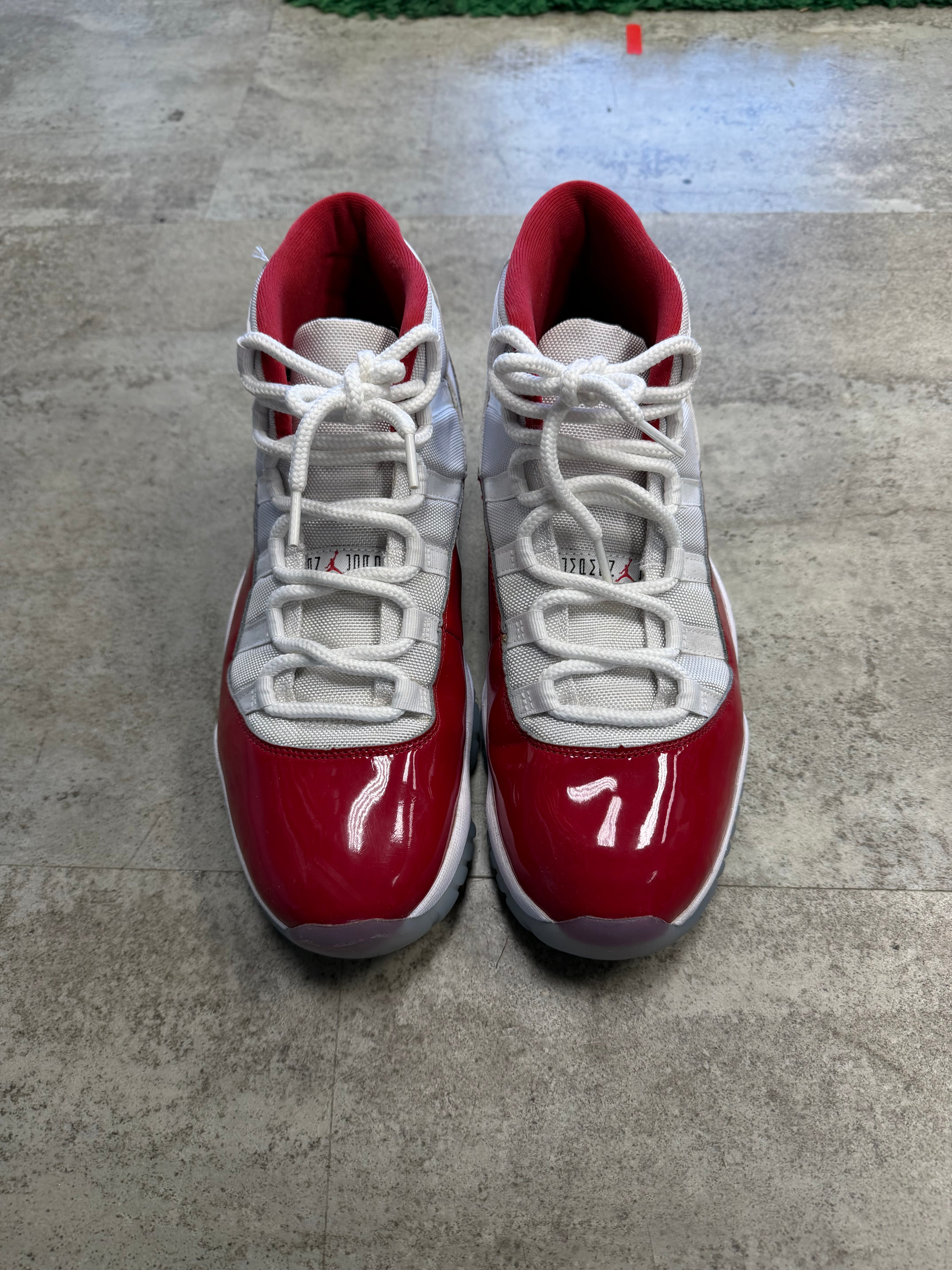 Used Jordan 11 Cherry