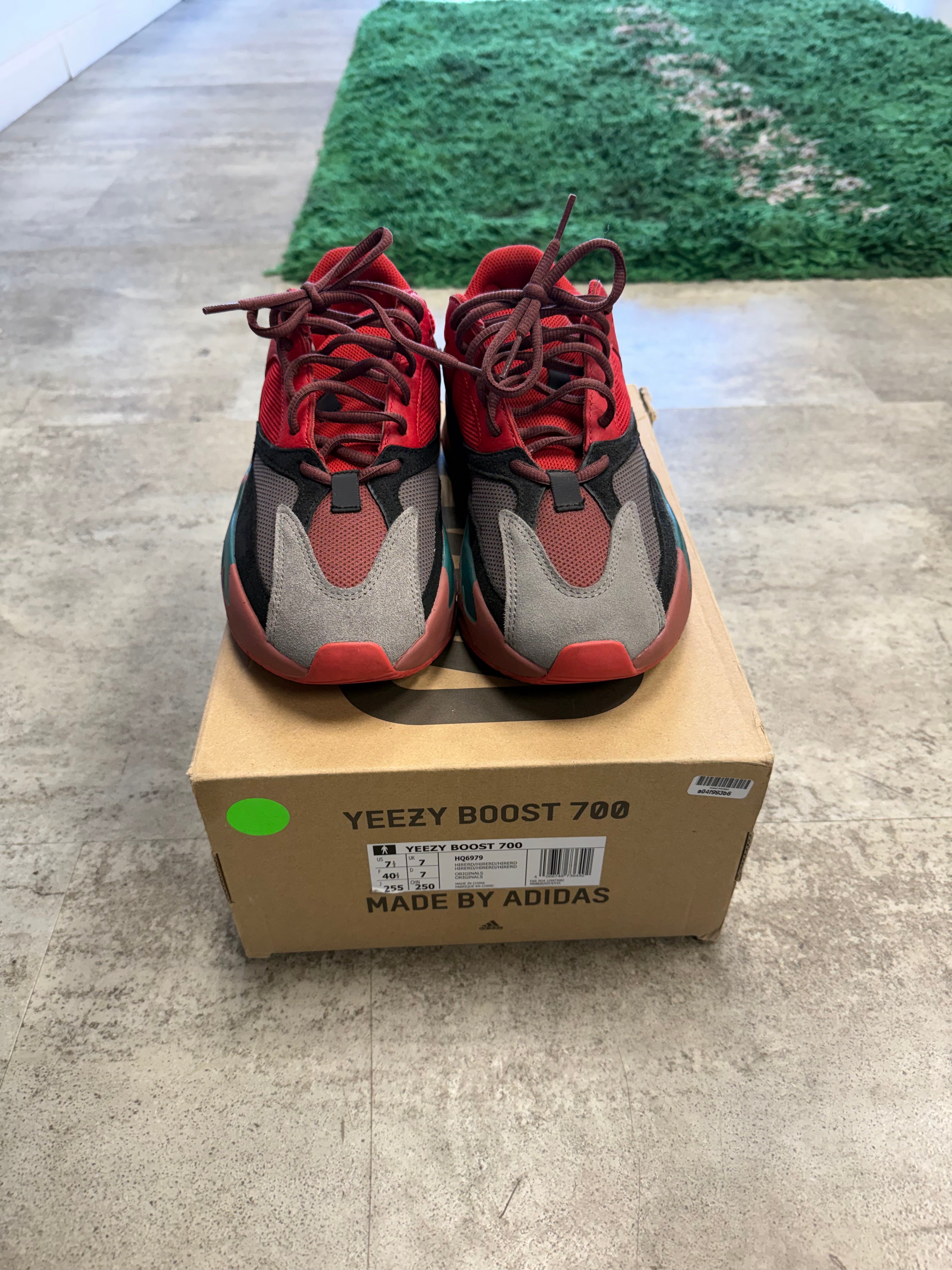 Used Yeezy 700 Hi-Res Red