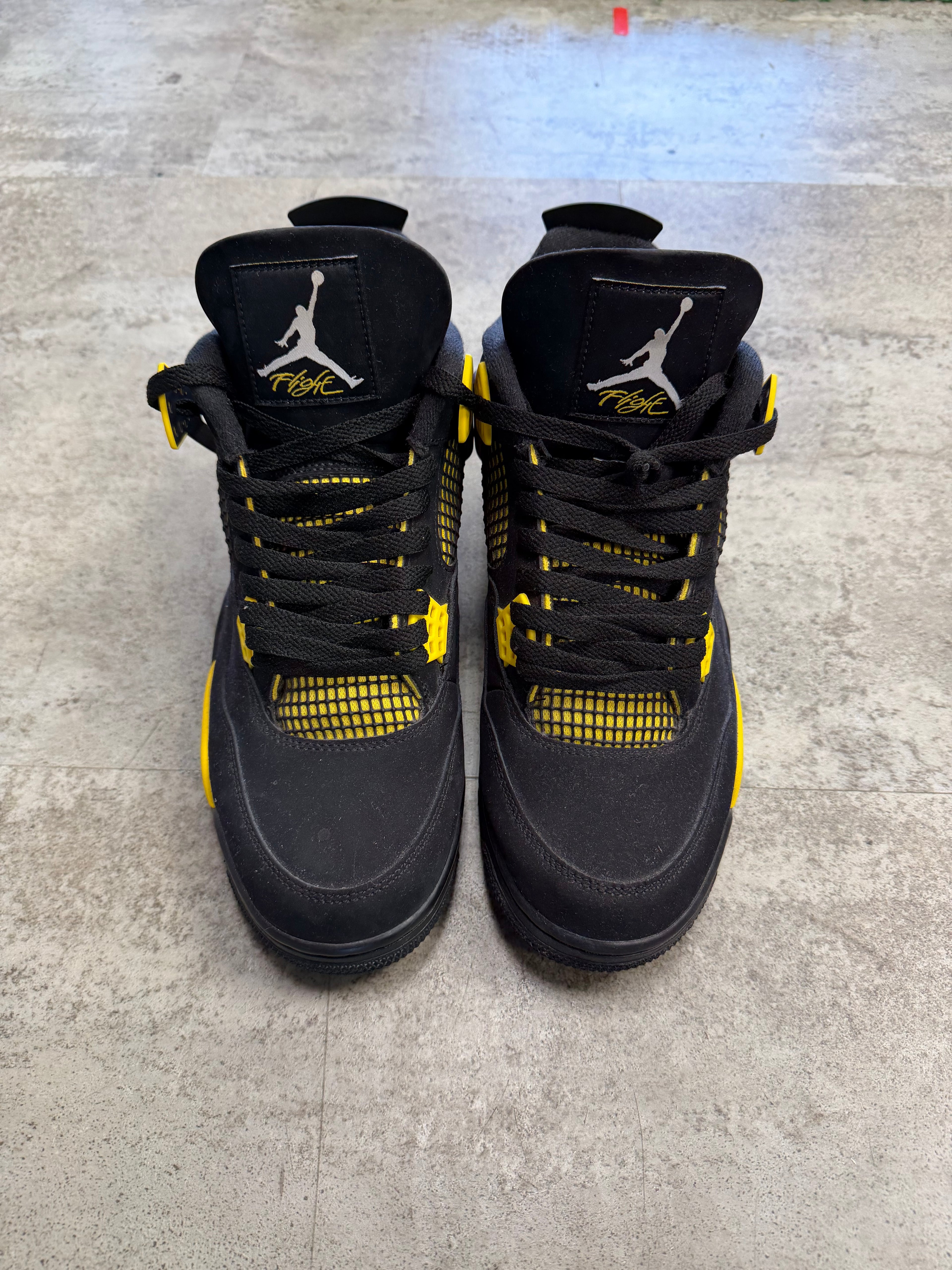 Used Jordan 4 Yellow Thunder