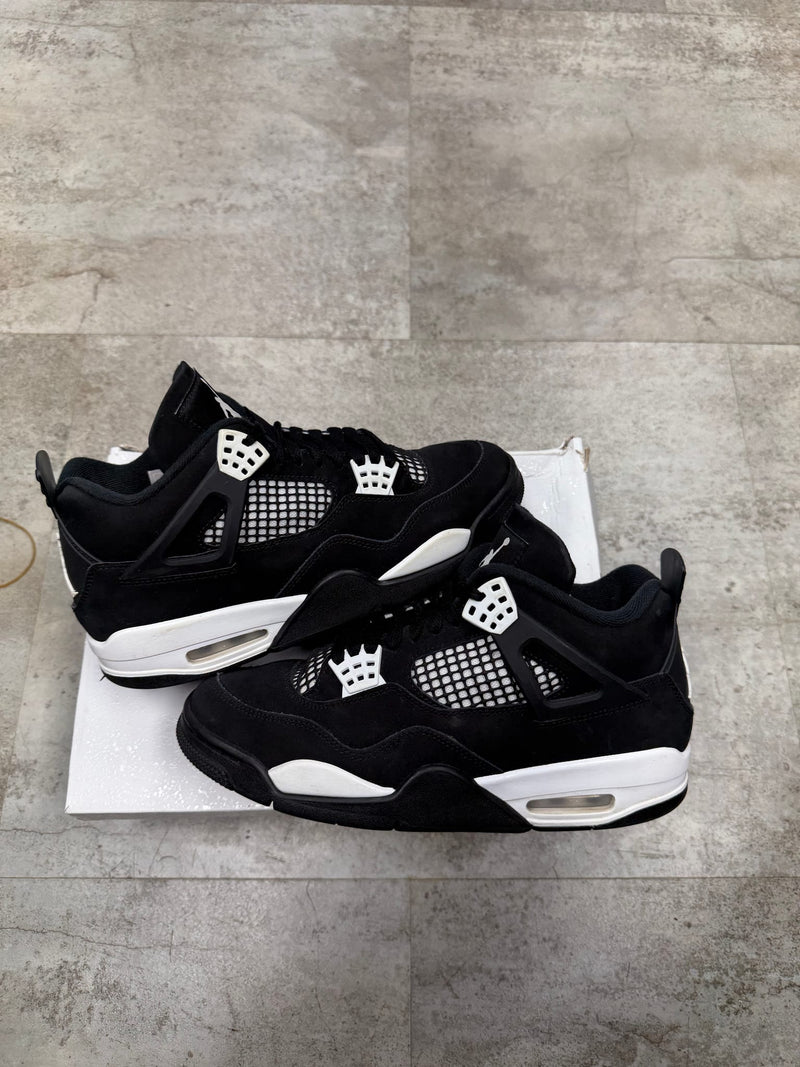 Jordan 4 Retro White Thunder