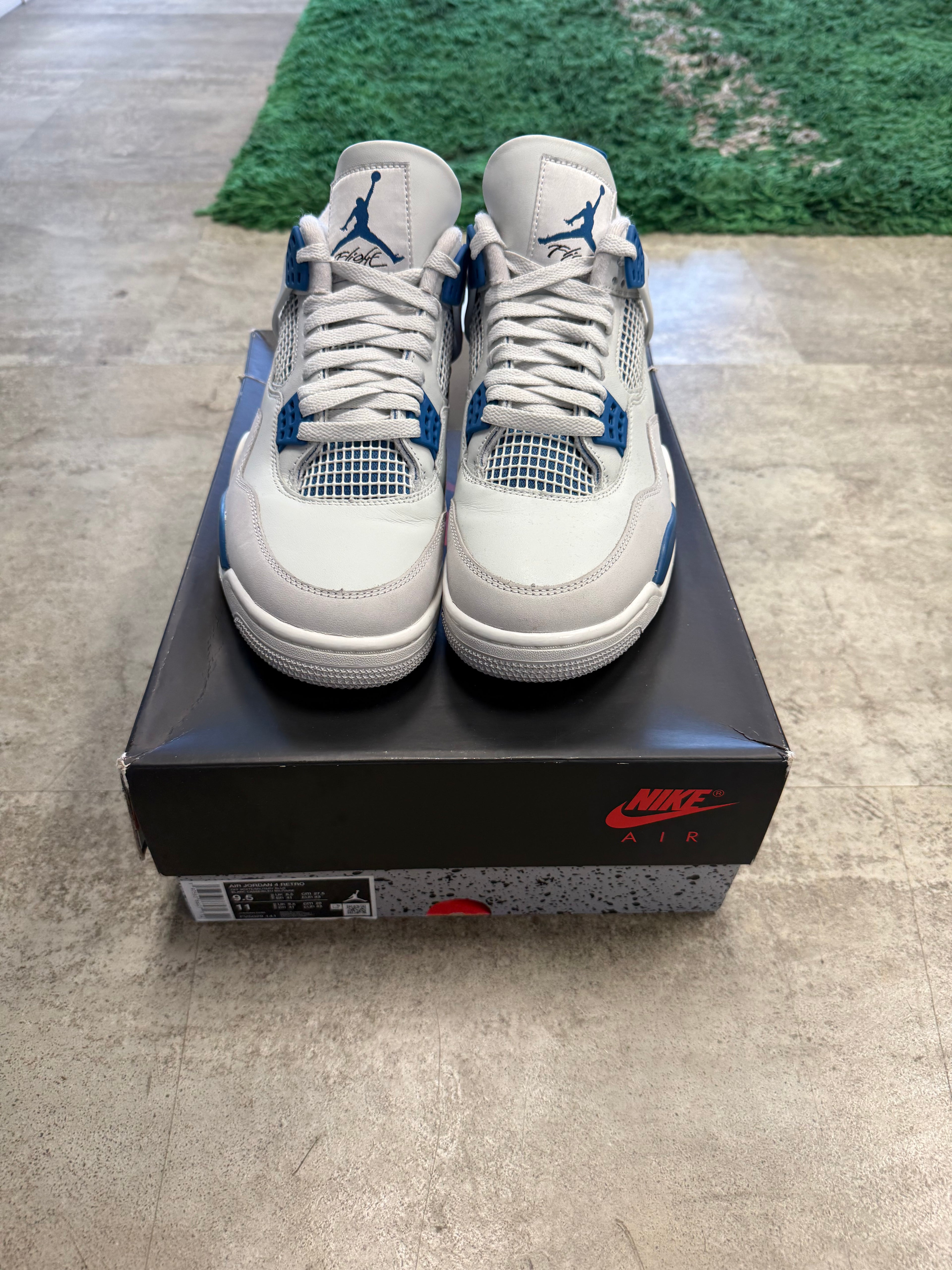Used Jordan 4 Military Blue